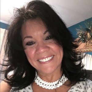 Meet your Posher, Adeline